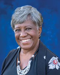 Raye Clendening Headshot